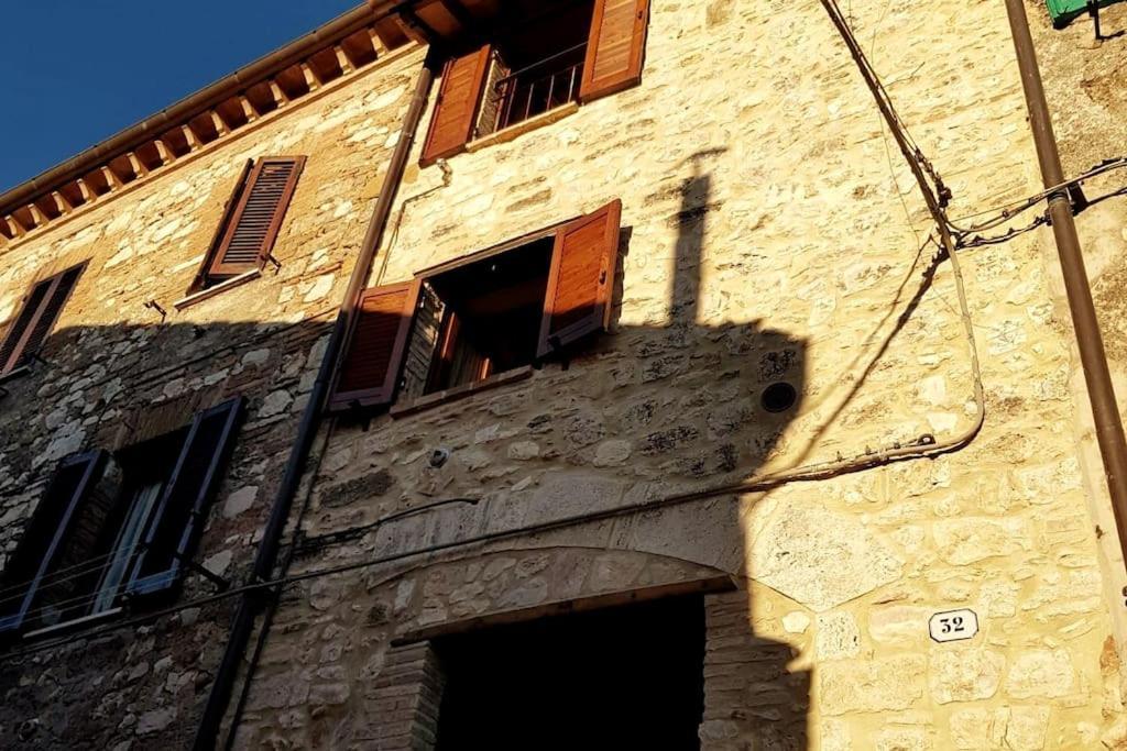 *La Torre Di Amelia* Nel Cuore Dell' Umbria Buitenkant foto