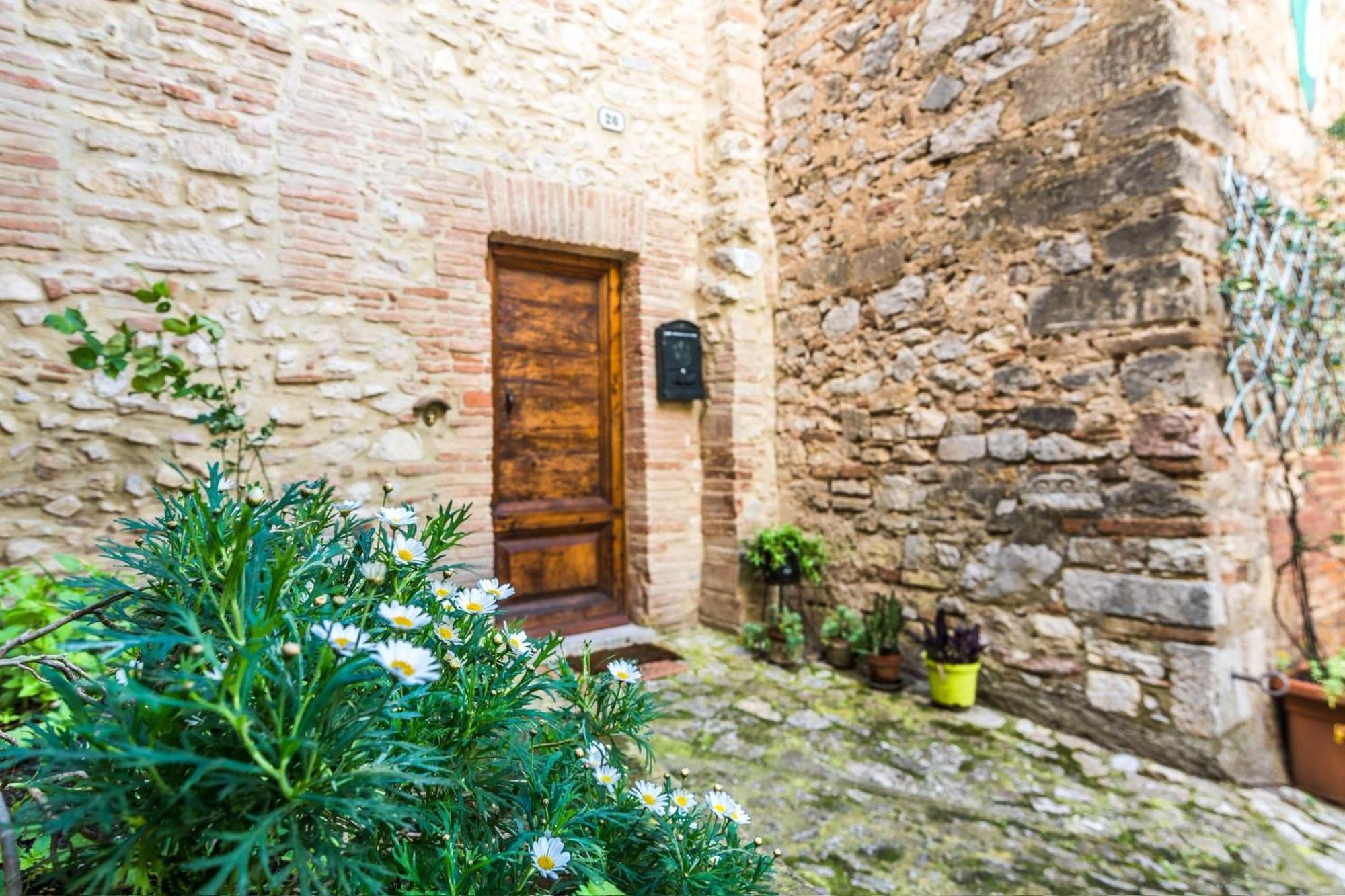 *La Torre Di Amelia* Nel Cuore Dell' Umbria Buitenkant foto