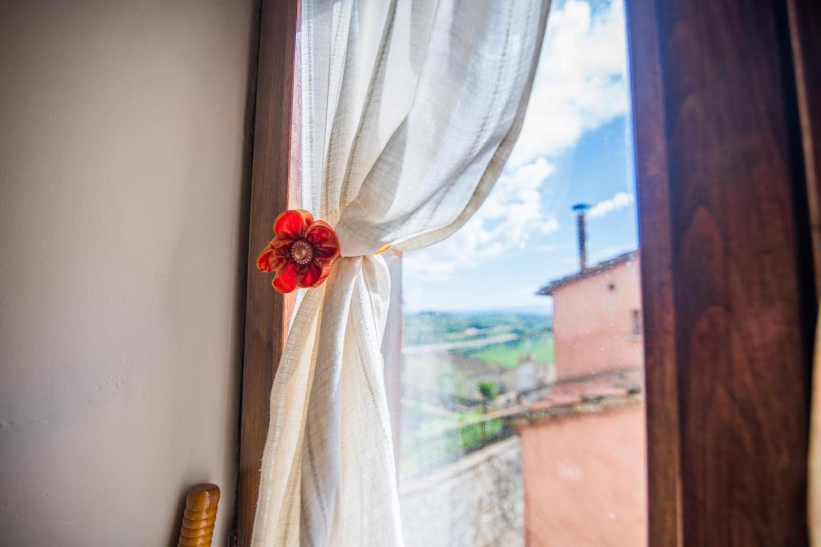 *La Torre Di Amelia* Nel Cuore Dell' Umbria Buitenkant foto